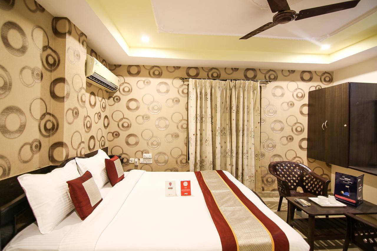 Oyo 9207 Chakri Guest House ヴィシャーカパトナム エクステリア 写真